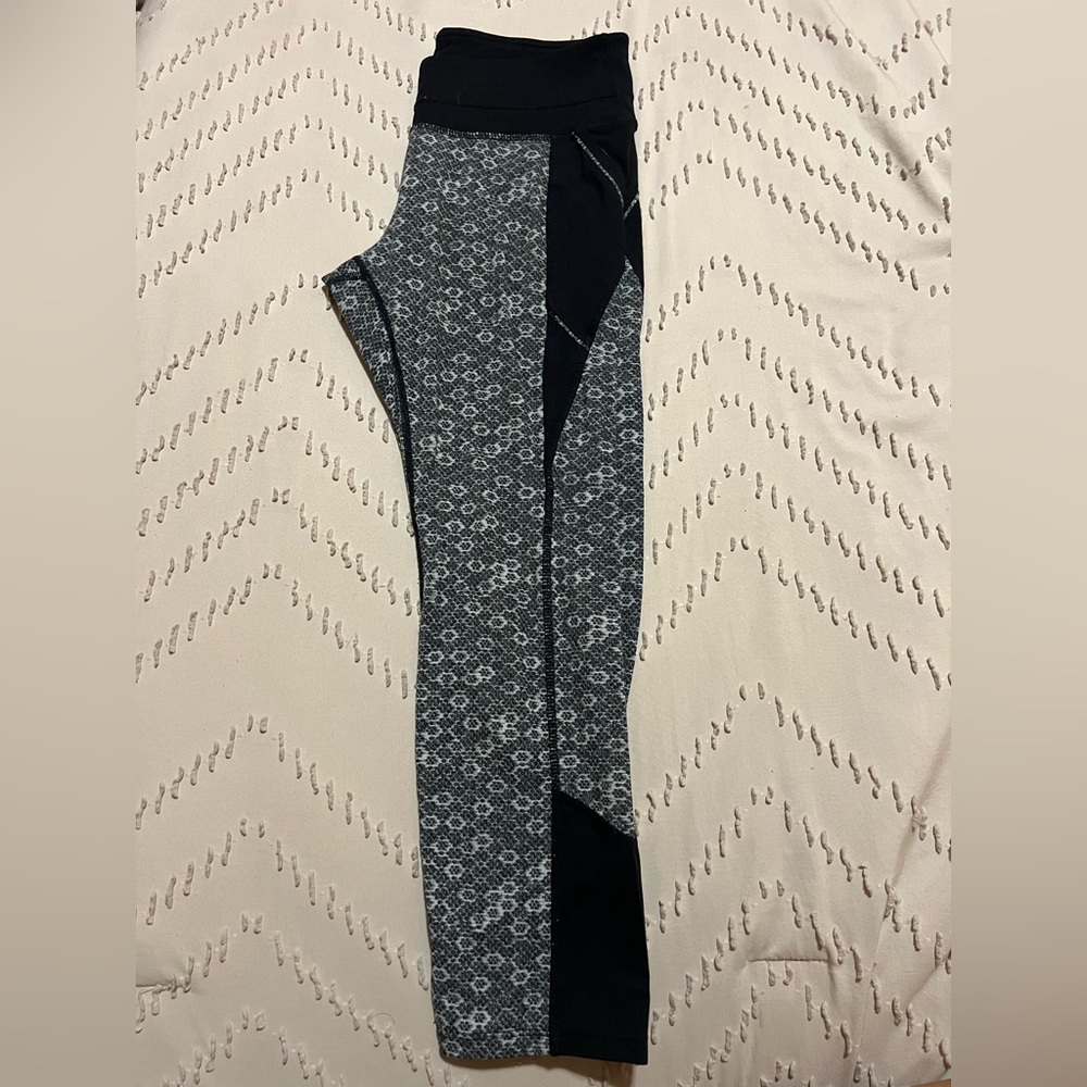 Athleta Black and Gray Leggings
